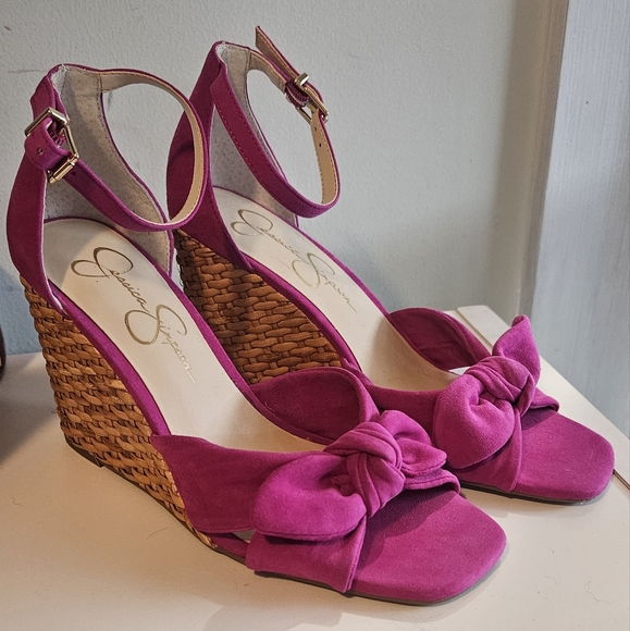 Jessica Simpson Pompa Sampson da Donna, Laccatura Nera, 38.5 EU